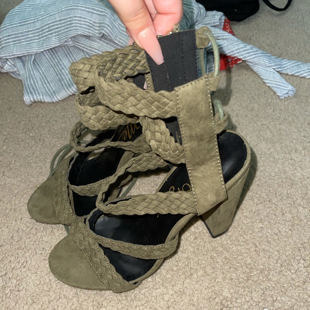 So me heels